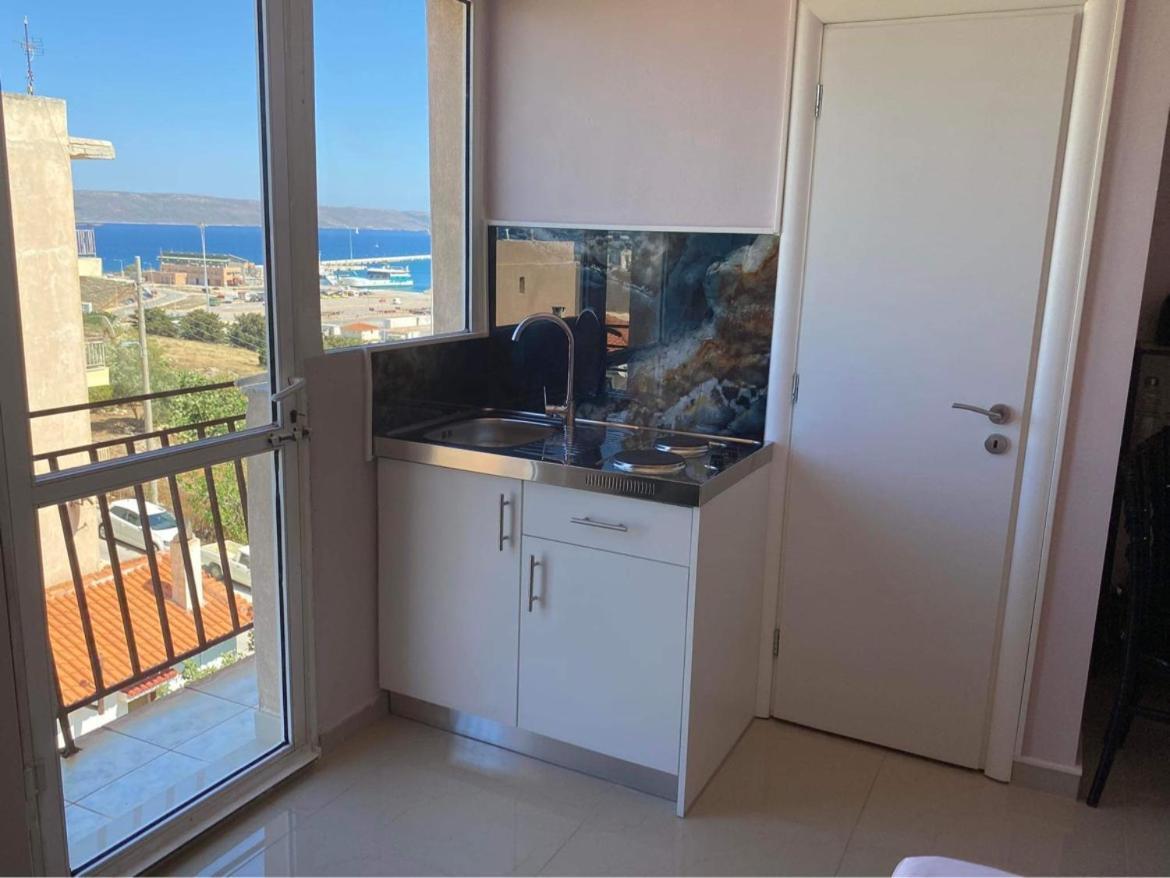 شقة Lavrio 1Bdr Penthouse 7 Min On Foot From The Port المظهر الخارجي الصورة