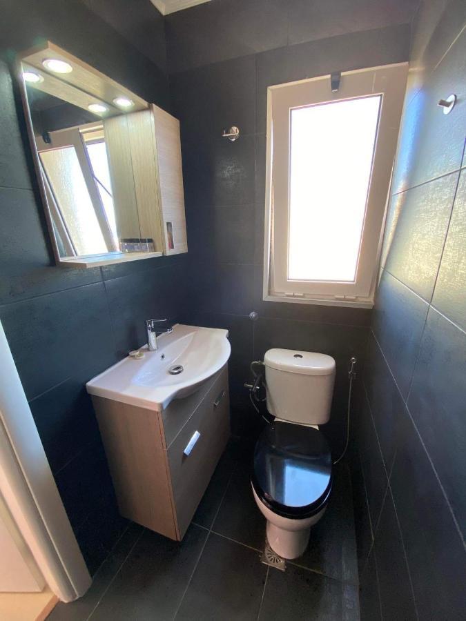 شقة Lavrio 1Bdr Penthouse 7 Min On Foot From The Port المظهر الخارجي الصورة