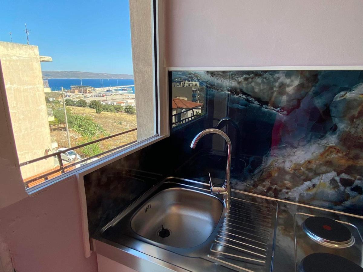 شقة Lavrio 1Bdr Penthouse 7 Min On Foot From The Port المظهر الخارجي الصورة